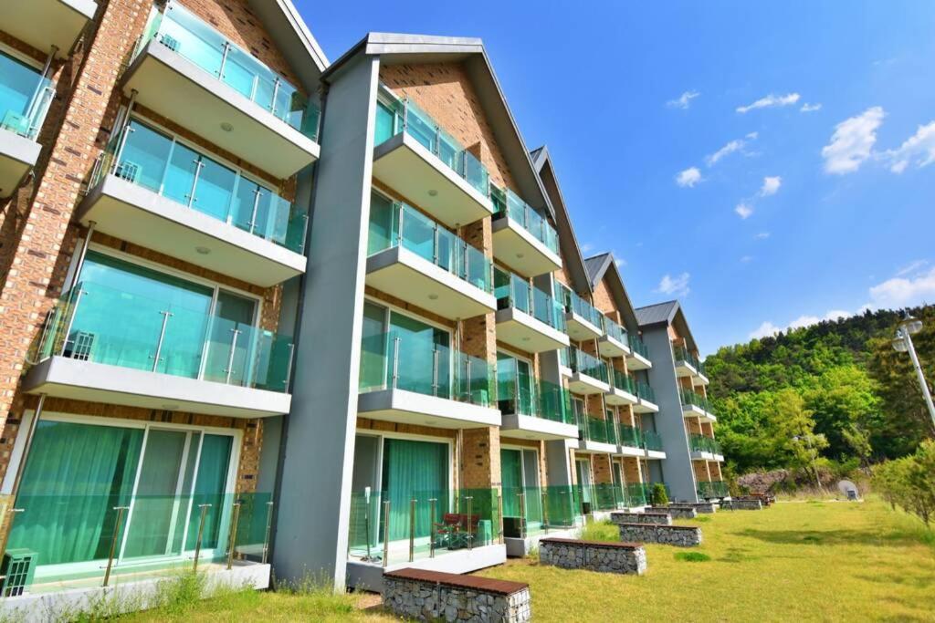 סוקצ'ו Ulsanbawi Rock View Apartment מראה חיצוני תמונה